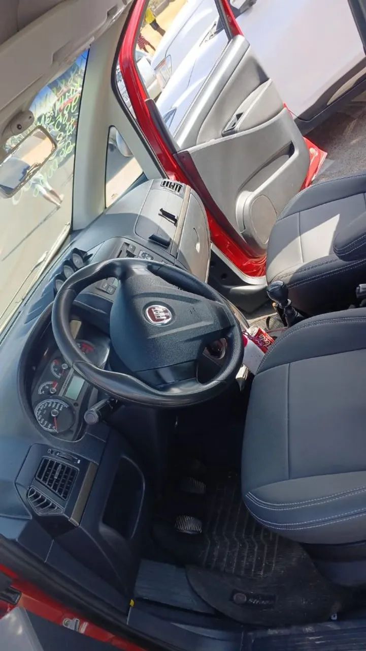 Fiat Idea Adv./ Adv.lock.dualogic 1.8 Flex 5P 2012 - Foto 3