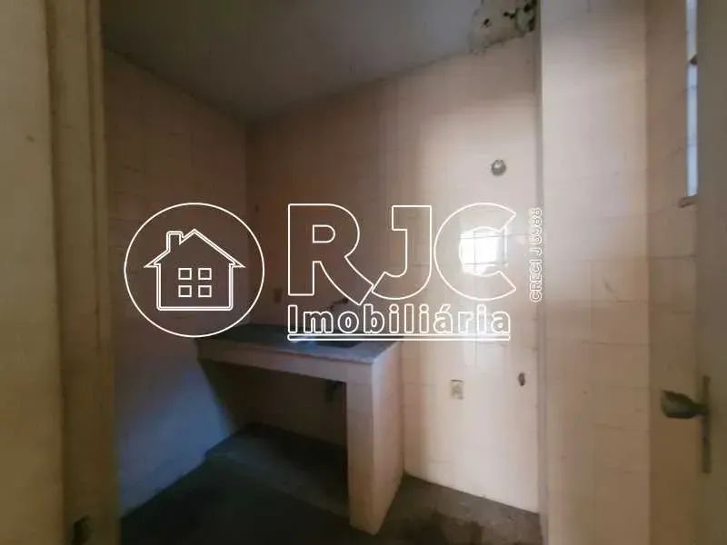 Imóvel para venda tem 178 metros quadrados com 5 quartos em Tijuca - Rio de Janeiro - RJ - Foto 12