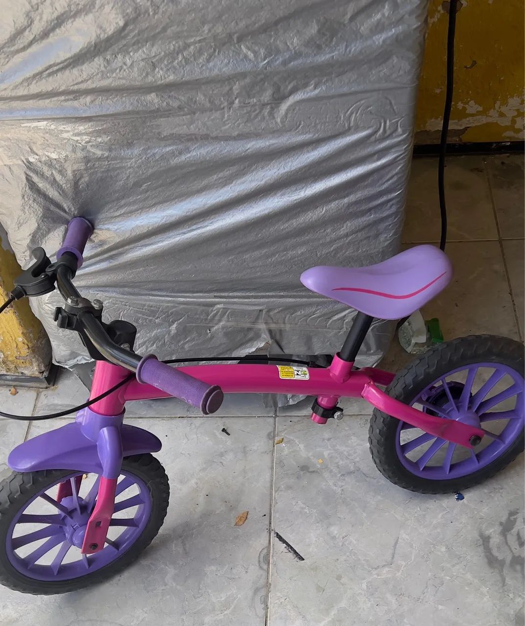 Bicicleta de equilíbrio 