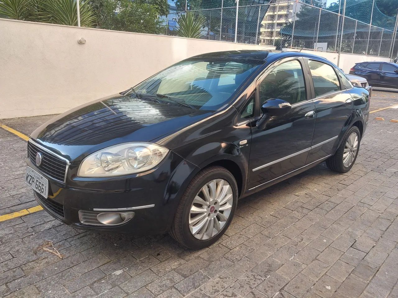 Fiat Linea LINEA 1.9/ HLX 1.9/1.8 Flex  Dualogic 4p 2011