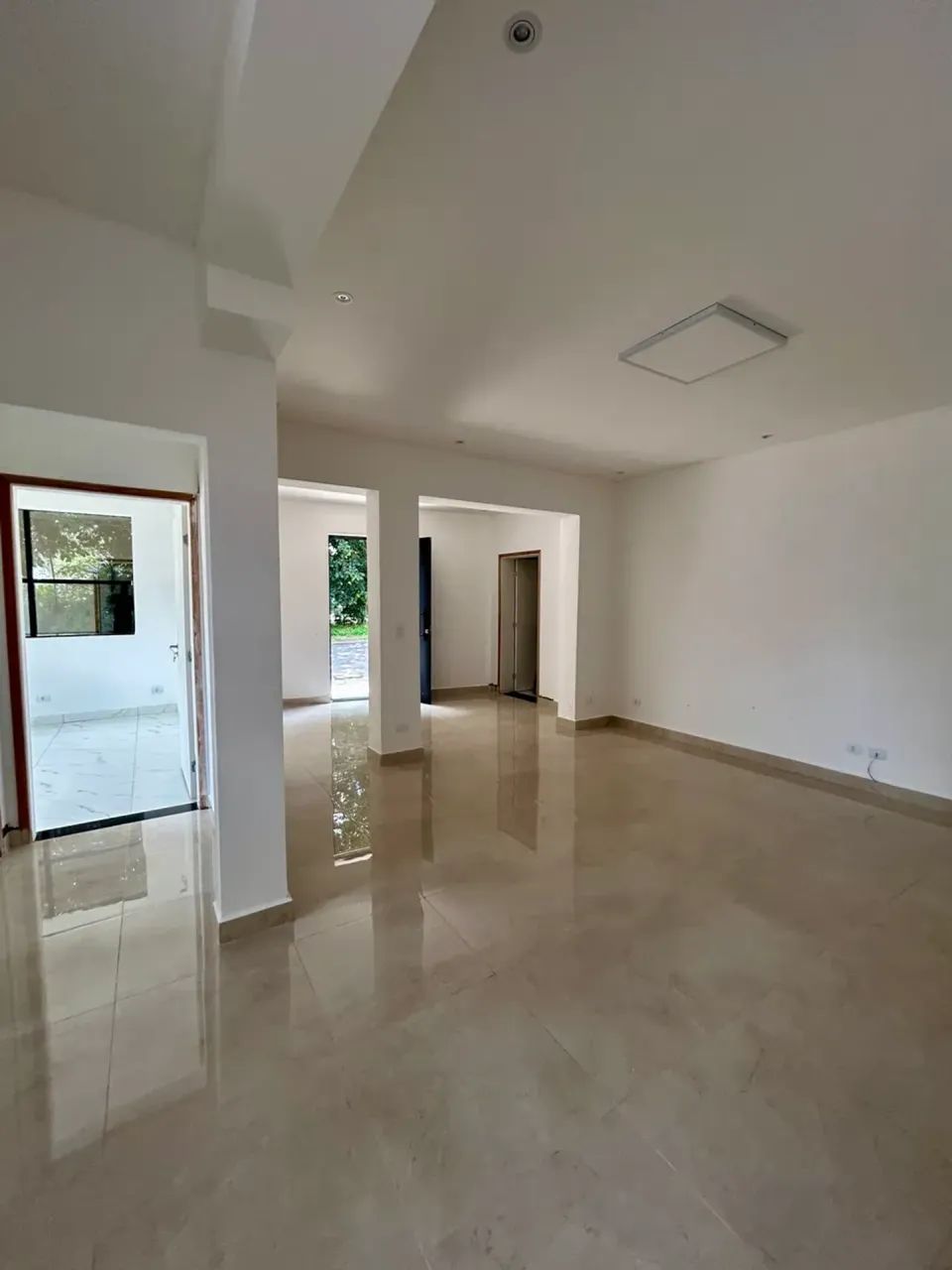 Prédio/Edifício inteiro para aluguel com 300 metros quadrados com 10 quartos - Foto 4