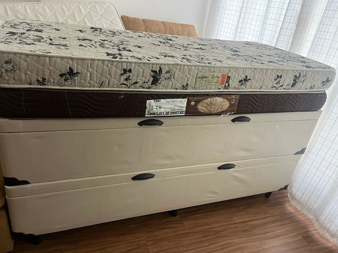 Cama solteiro, com box baú e colchão - Foto 2