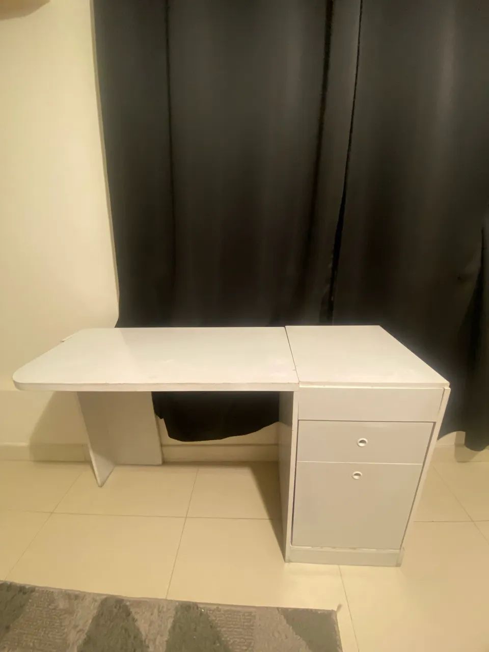 Escrivaninha penteadeira com espelho - Foto 4