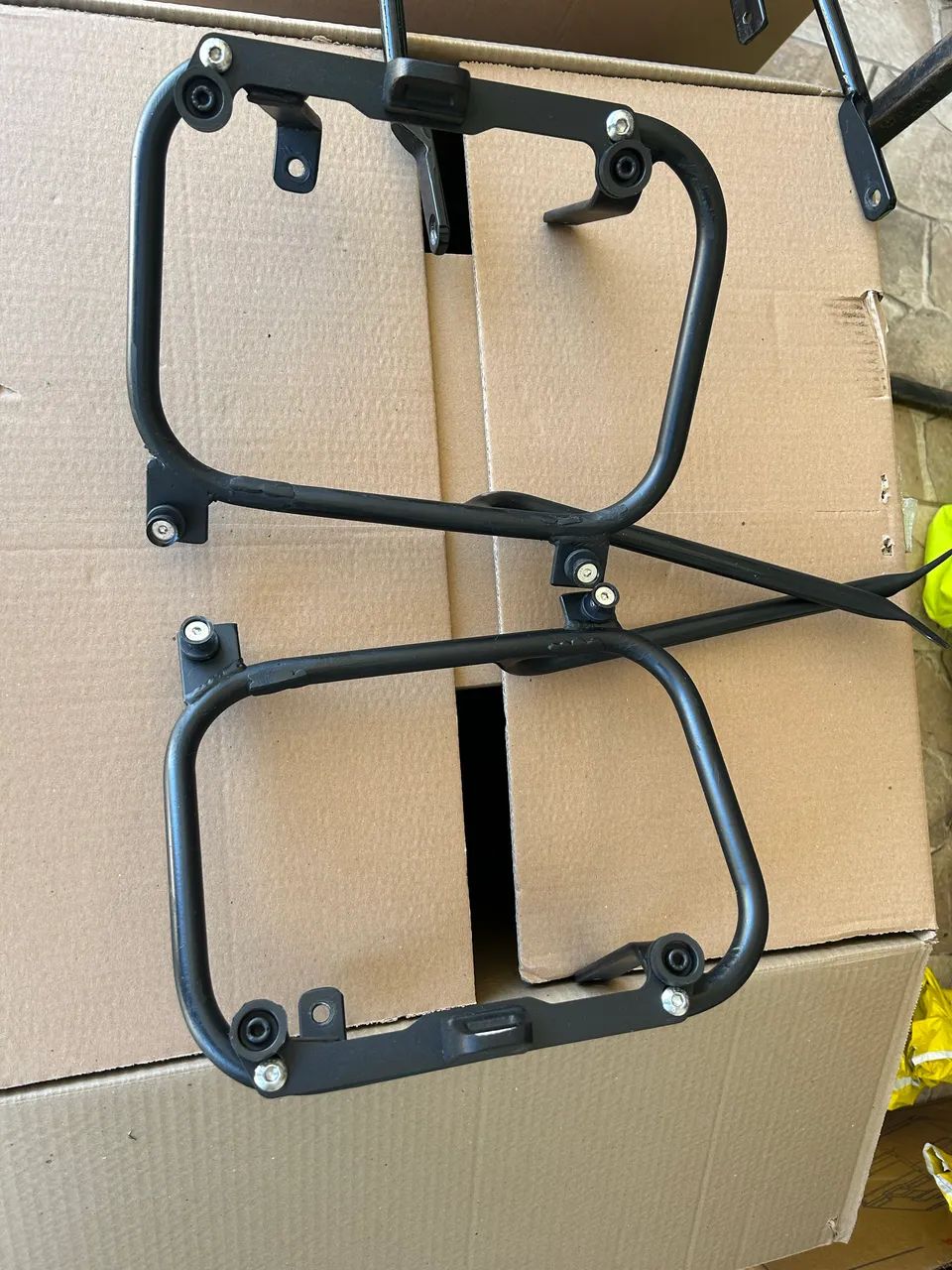 Bagageiro z 900rs - Peças para motos - Fenavinho, Bento Gonçalves