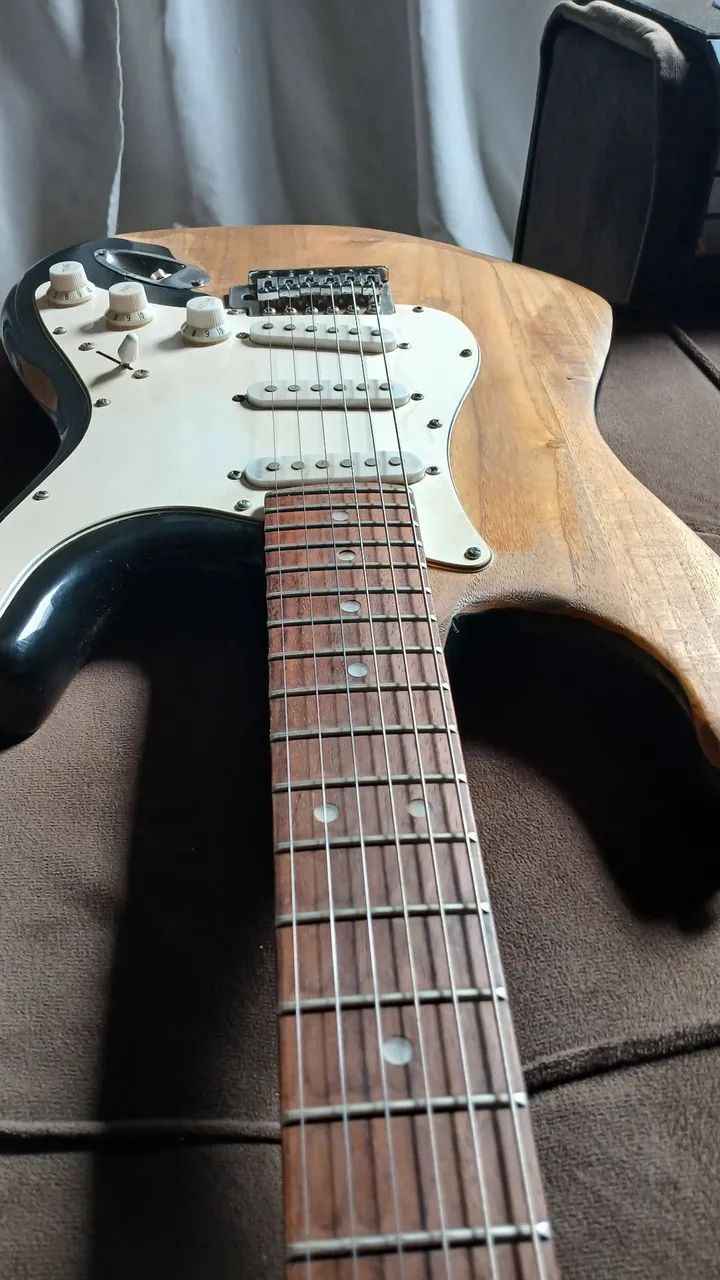 Guitarra - Foto 5