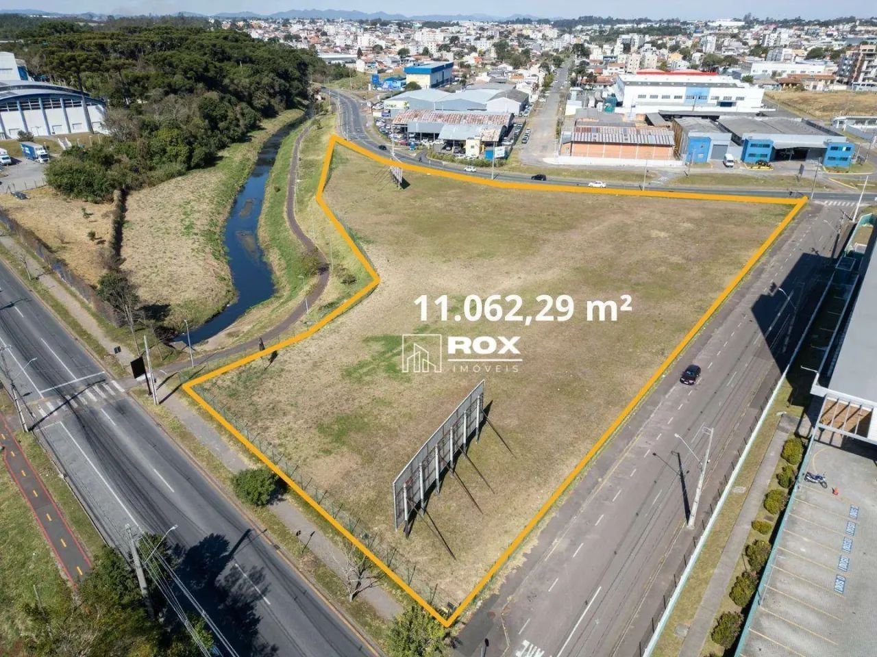 Terreno amplo à venda, 11062 m² por R$ 26.370.000 - Águas Belas - São José dos Pinhais/PR
