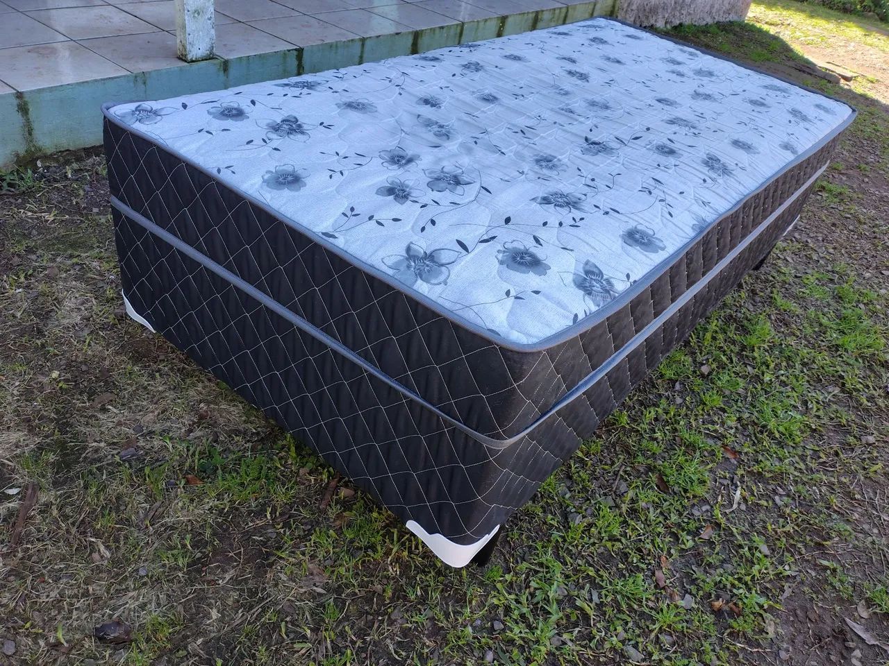 Com entrega box conjugado solteiro molas 