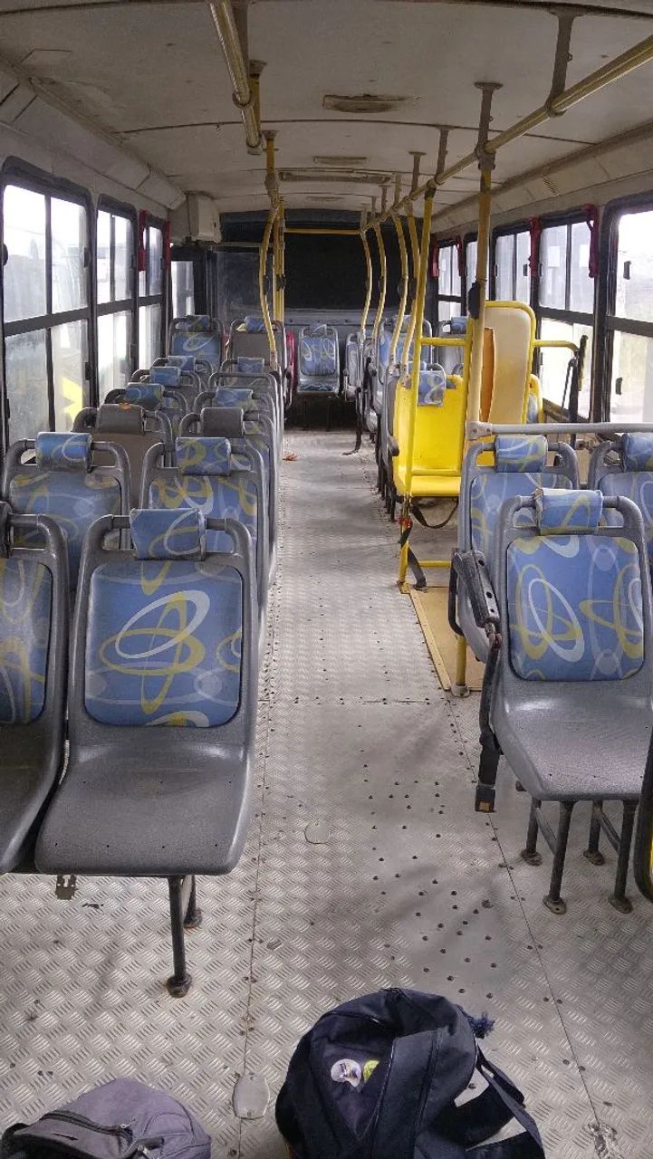 Ônibus Volks 17230 ano 2010 - Foto 4