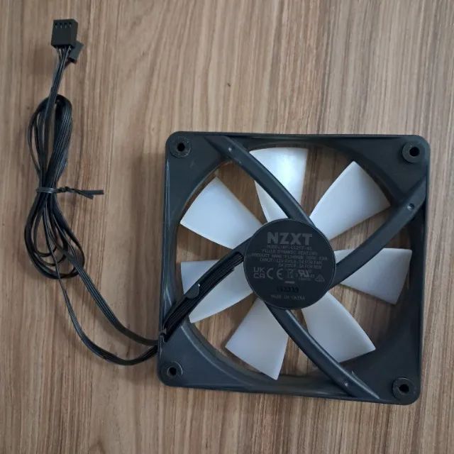 Kit 3x ventoinhas NZXT F120 RGB  - Foto 3