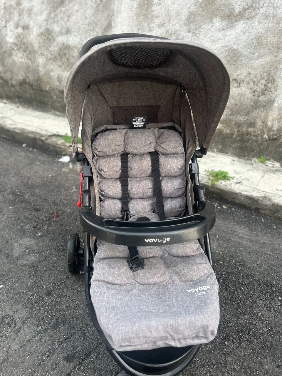 Vendo carrinho de bebê voyage  - Foto 2
