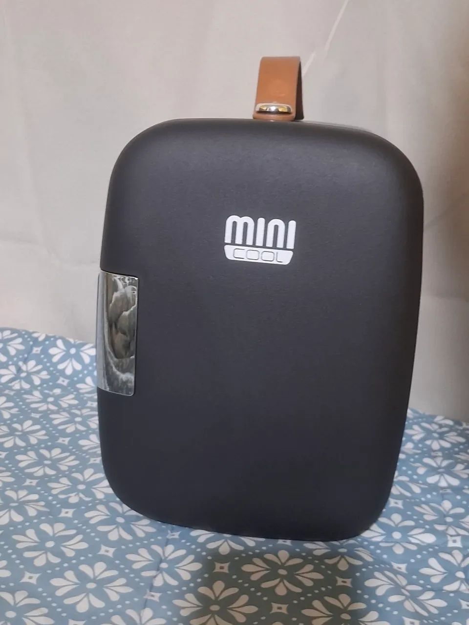 Mini geladeira portátil 