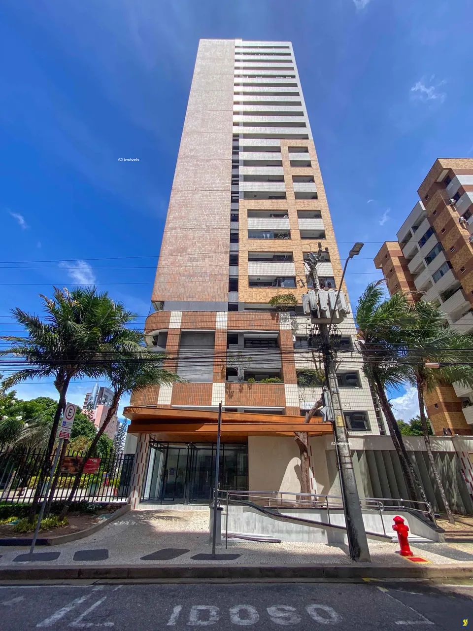 Apartamento com 1 suíte e 2 vagas na Aldeota