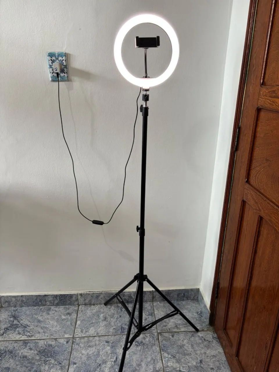 Ring Light LED 8 Polegadas com Tripé 2,10m + Suporte para Celular - Foto 3