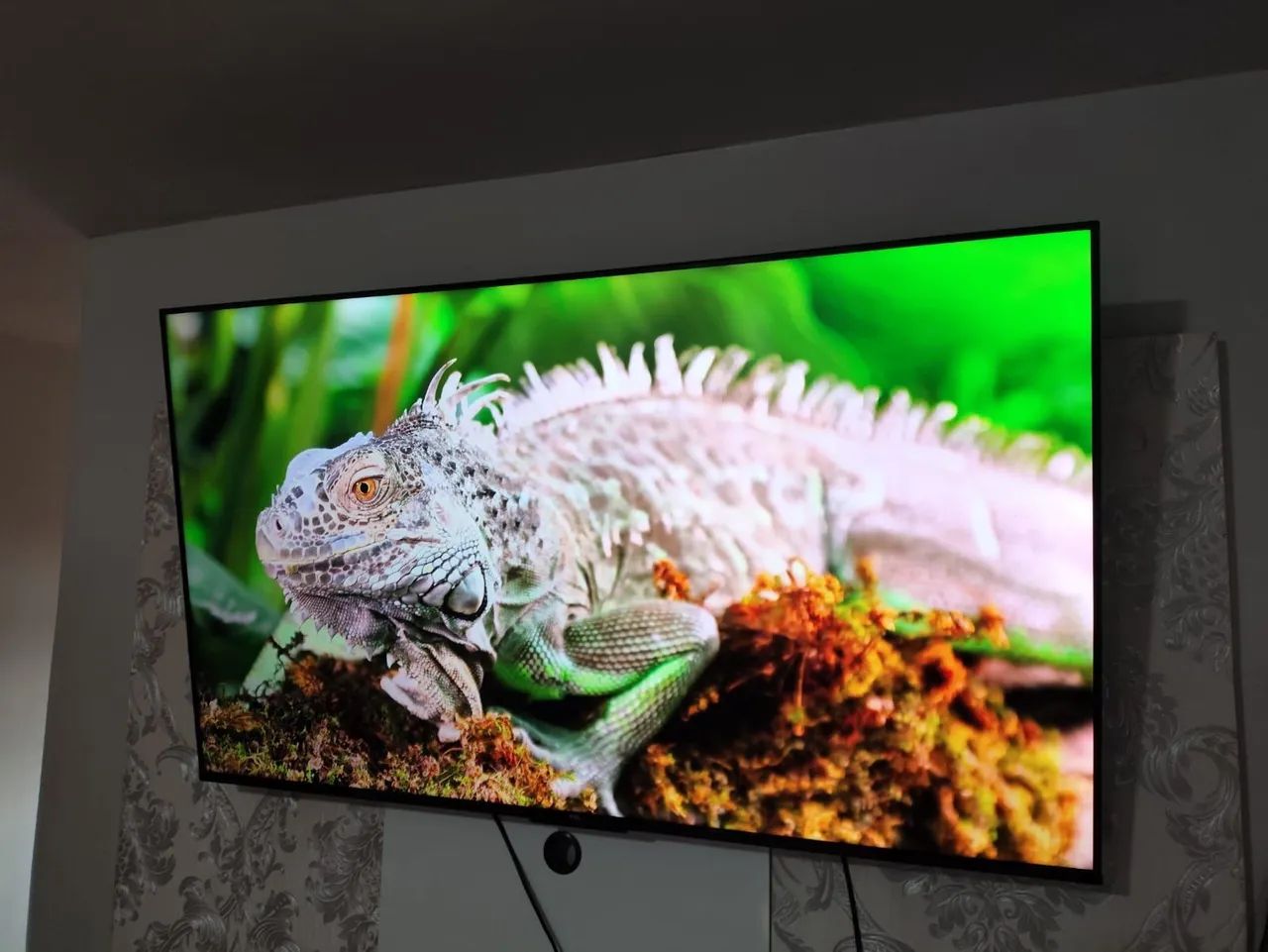 tv 65 polegadas smart Android 4k com cabo controle todos apss YouTube e Netflix Bluetooth  - Foto 4