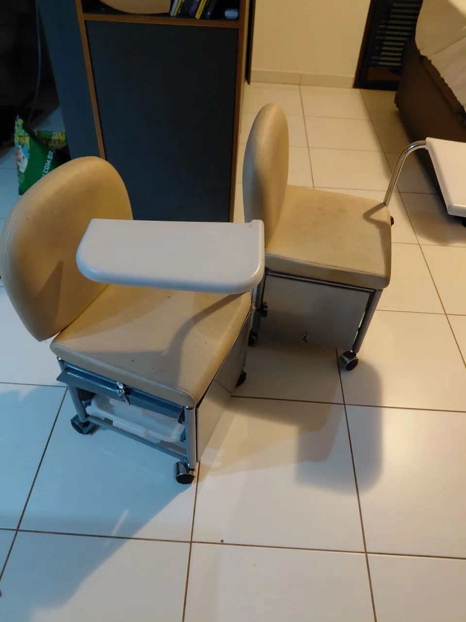 Cadeira de Manicure - Foto 3