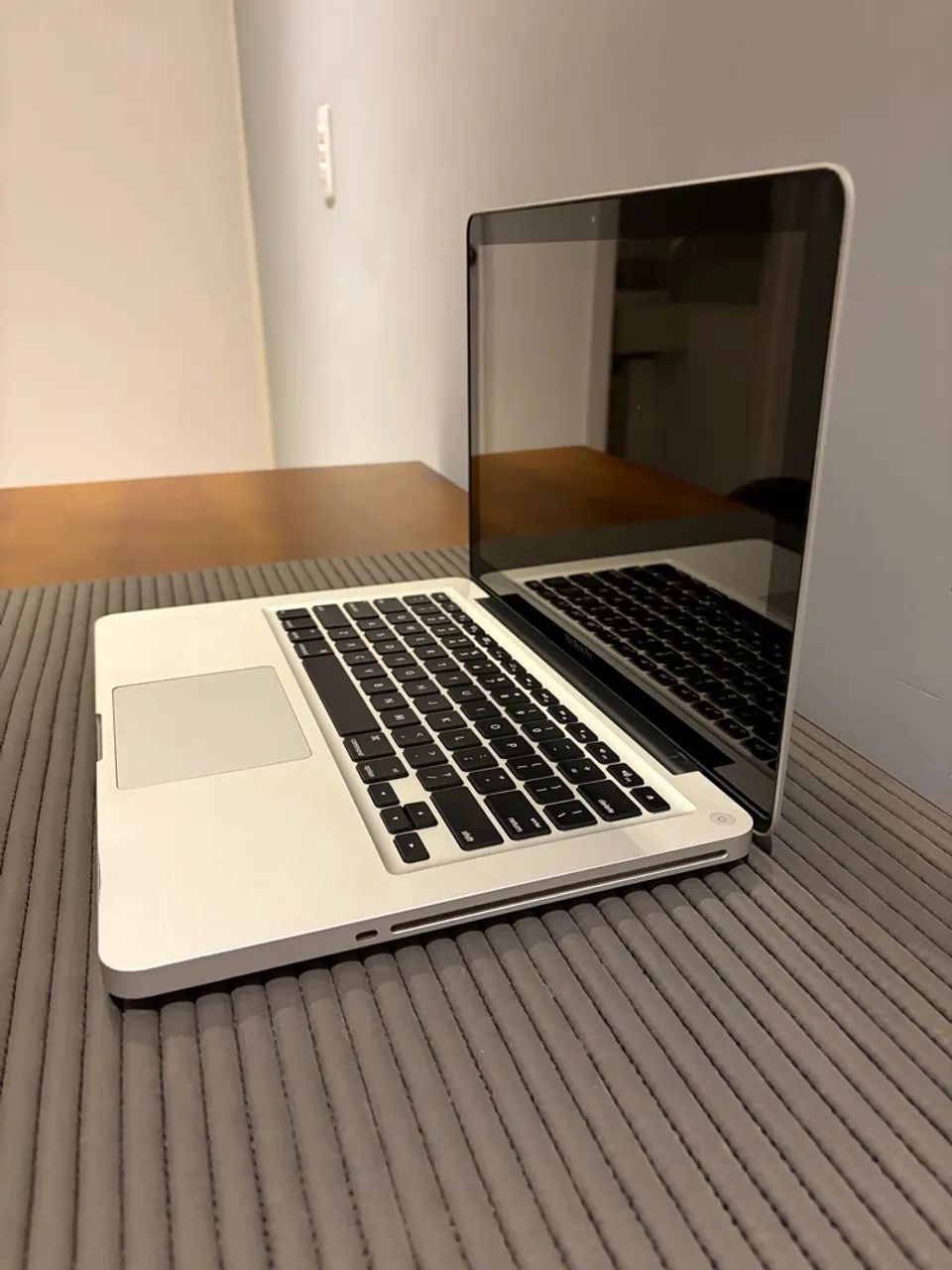 MacBook Pro 2012 8gb SSD - BATERIA NOVA  - Foto 5