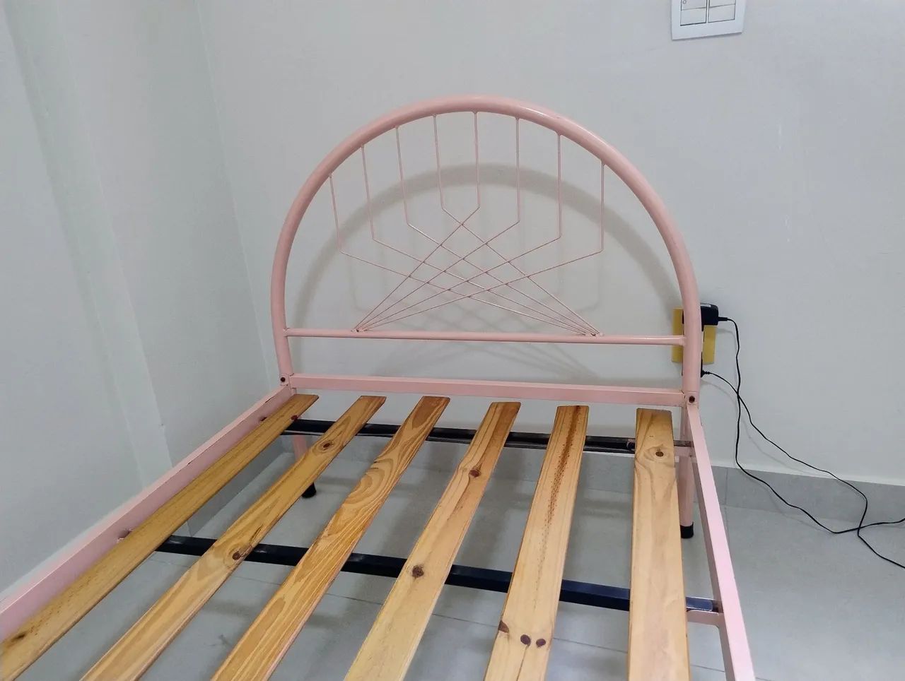 Cama Tubular de solteiro 