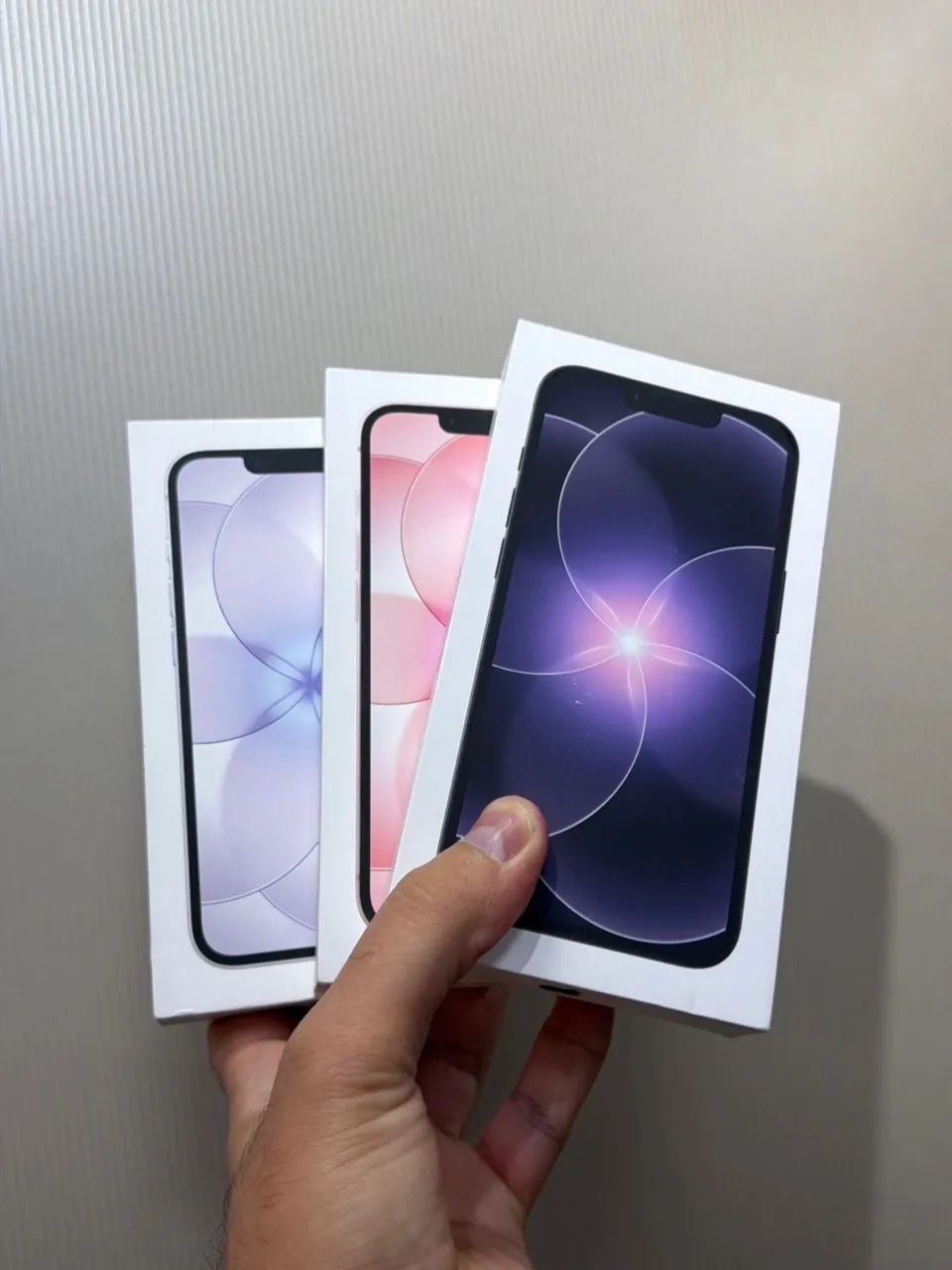 ? IPHONE 17e 256GB ? LACRADO 