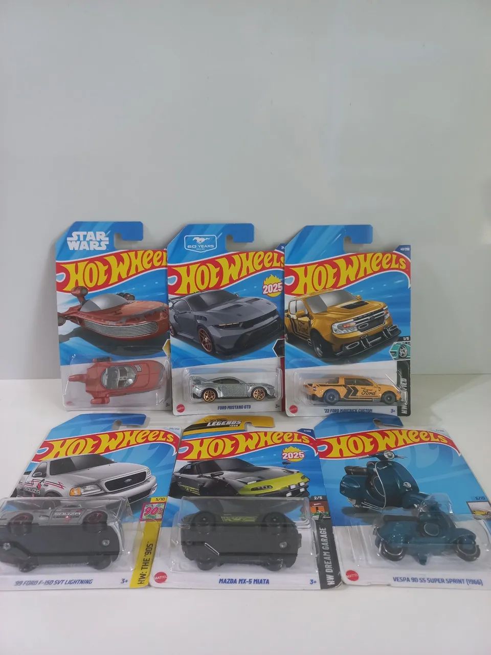 Miniatura Hotwheels diversas lote com 6 unidades e lacrados