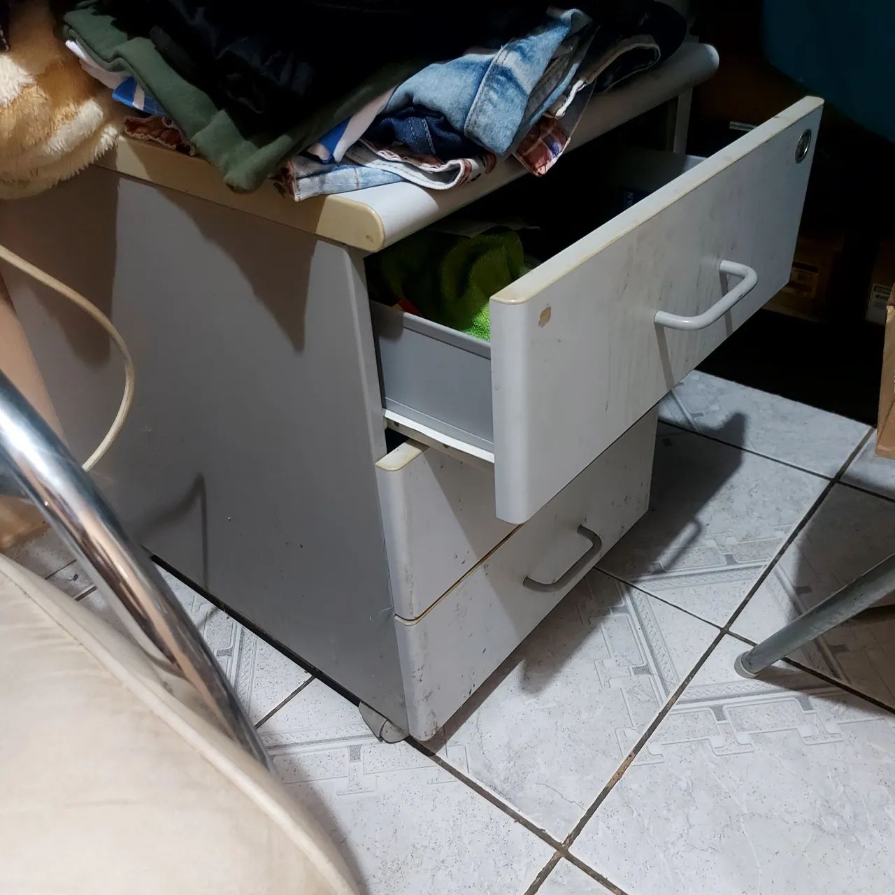 Vende mesa e gaveteiro  - Foto 5