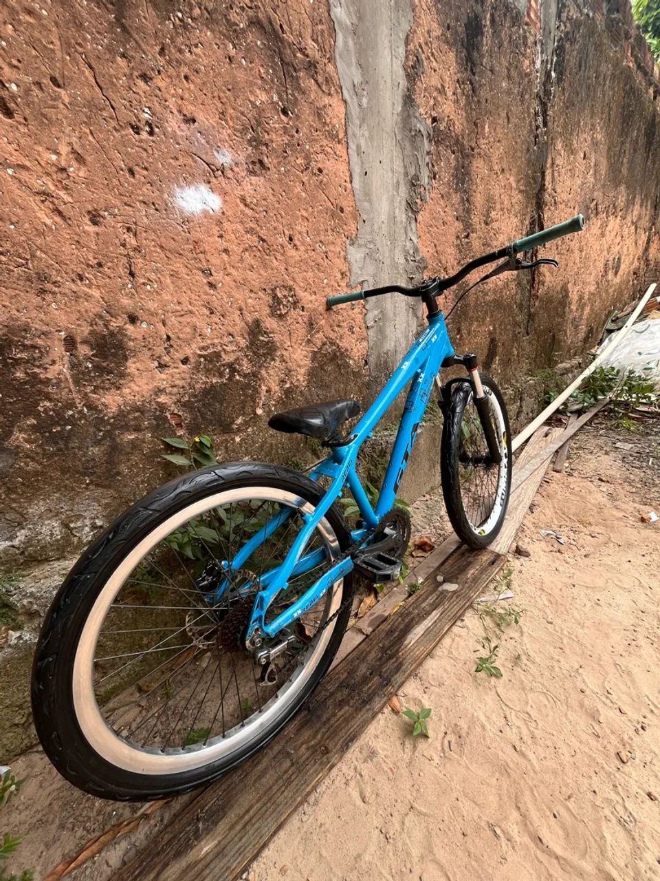 Vendo bicicleta gta - Foto 4
