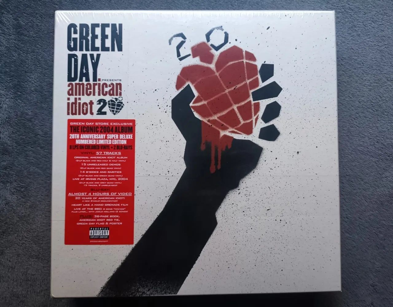 American Idiot Box 8 Vinils + 2 Blu-rays 20th Anniversary Edition - Foto 3
