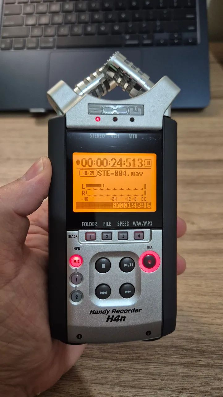 Gravador Zoom H4n
