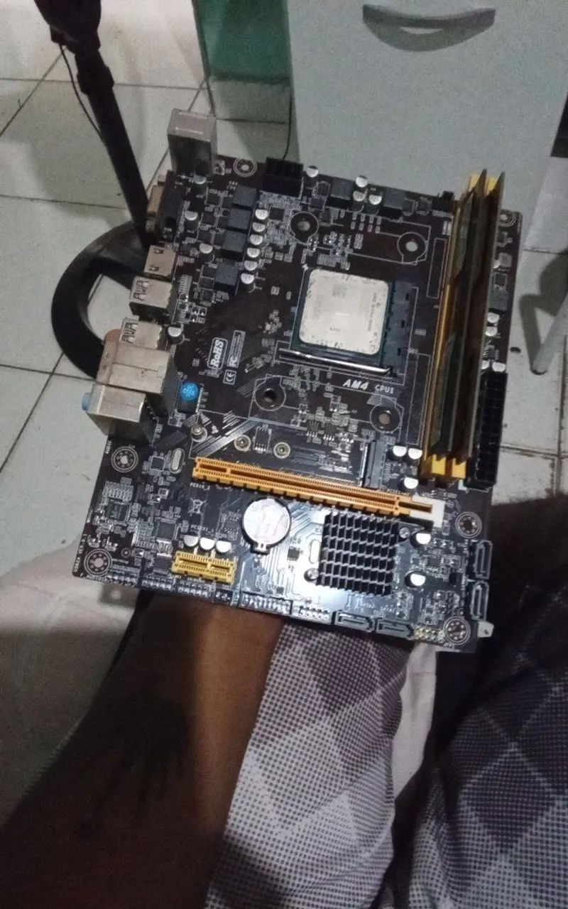 Kit AMD com 16 de ram ddr4