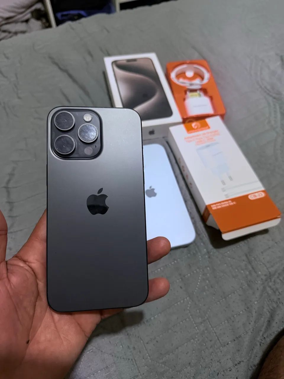 iPhone 15 pro Mac 256