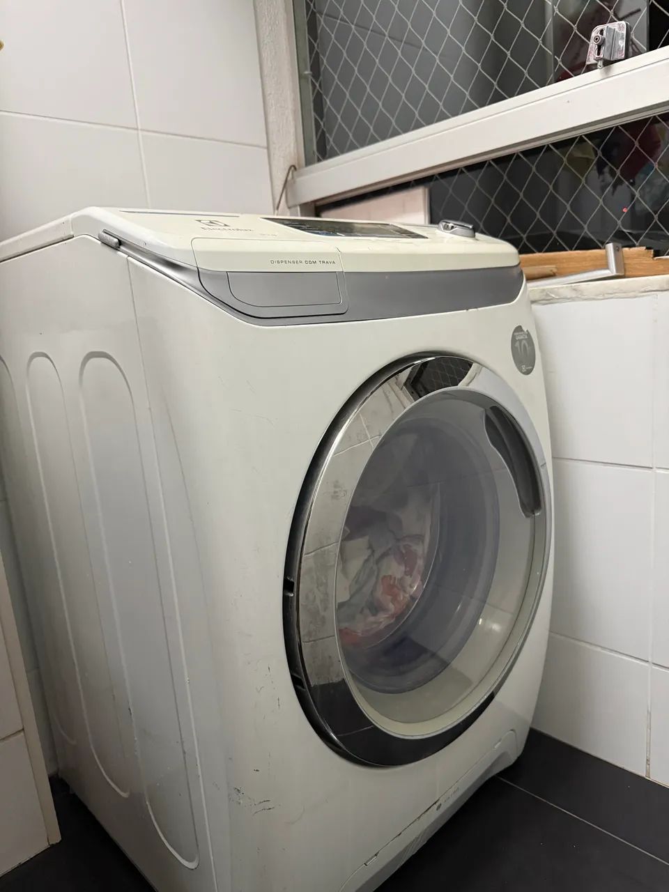 Lava e Seca Electrolux LSI09 2014 9kg - Usada  - Foto 5
