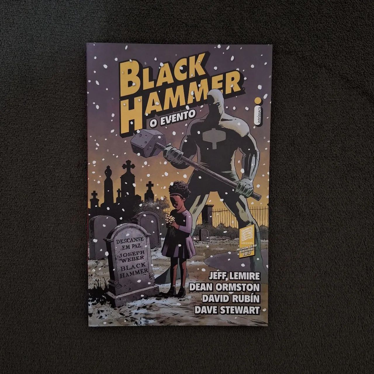 COLEÇÃO BLACK HAMMER + CARDS ( 4 VOLUMES) - Livros e revistas