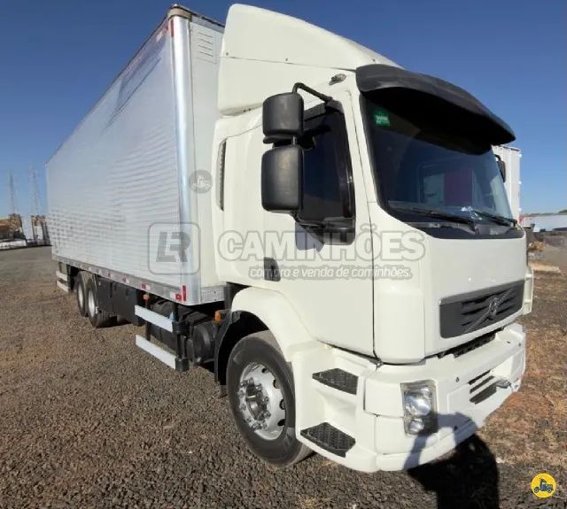 Volvo VM270 6x2 2013/2013