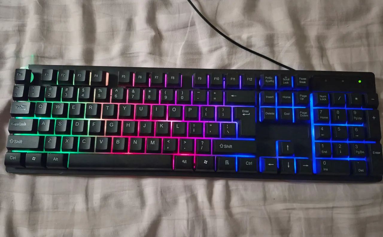 teclado usb com led rgb.