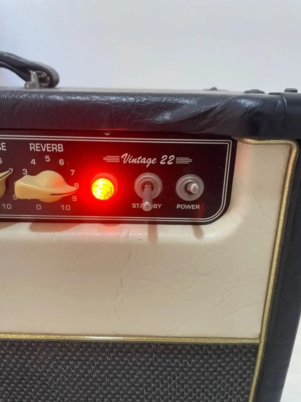 BUGERA V22 - Amplificador Valvulado - Foto 3