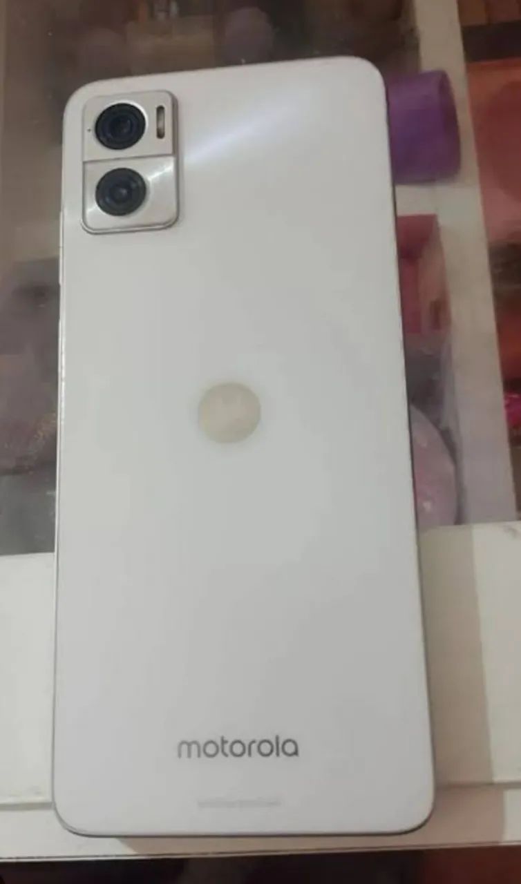 Vendo Moto E22 Branco Aparelho usado. - Foto 2