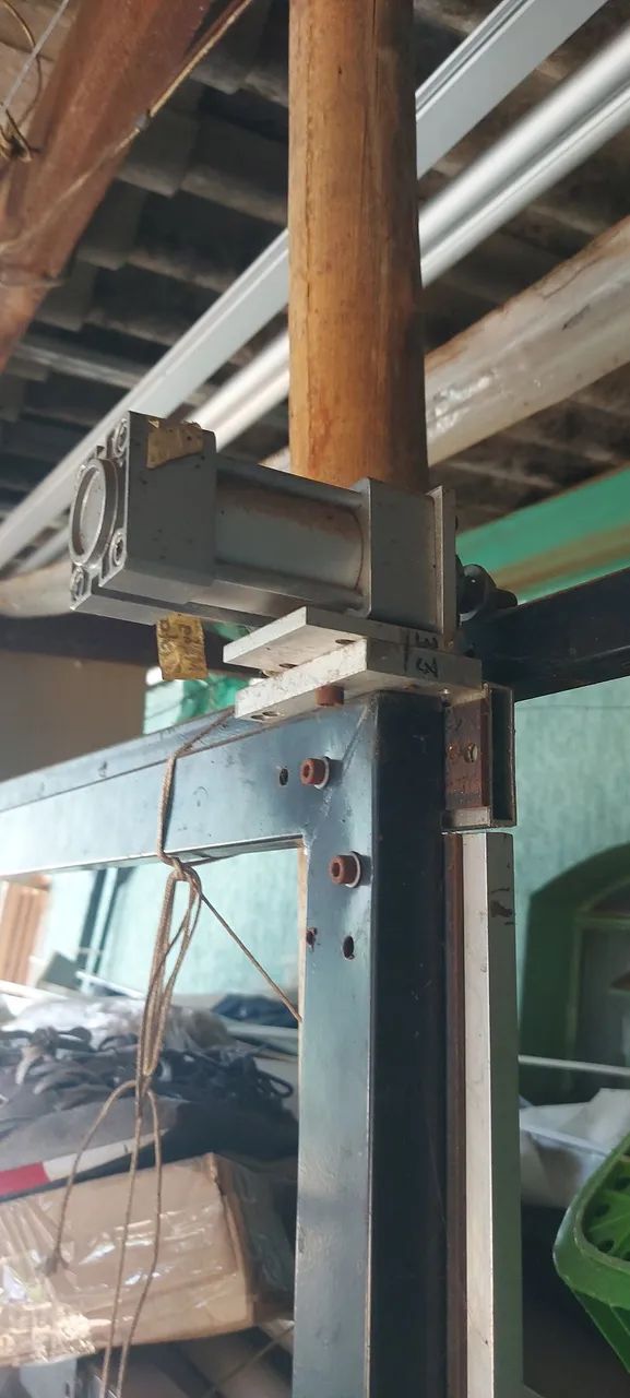 Mesa de corte e fabricação de persianas rolos  - Foto 2