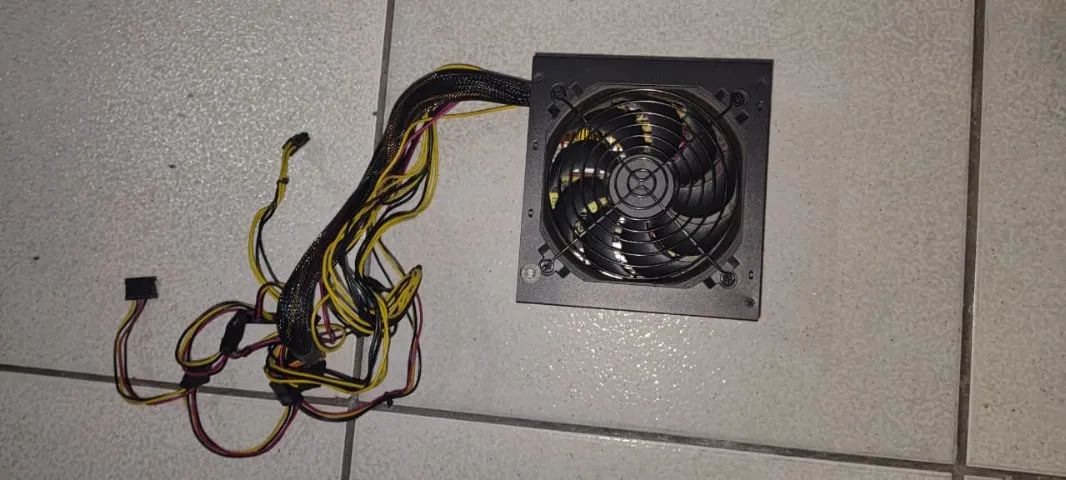 Fonte gamer 600w - Foto 2