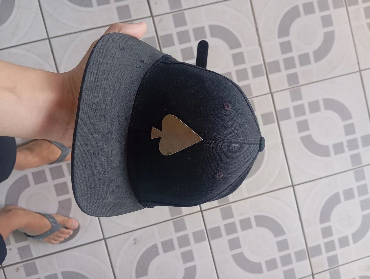 Tô vendendo boné original beija-flor MCD tá sem o couro