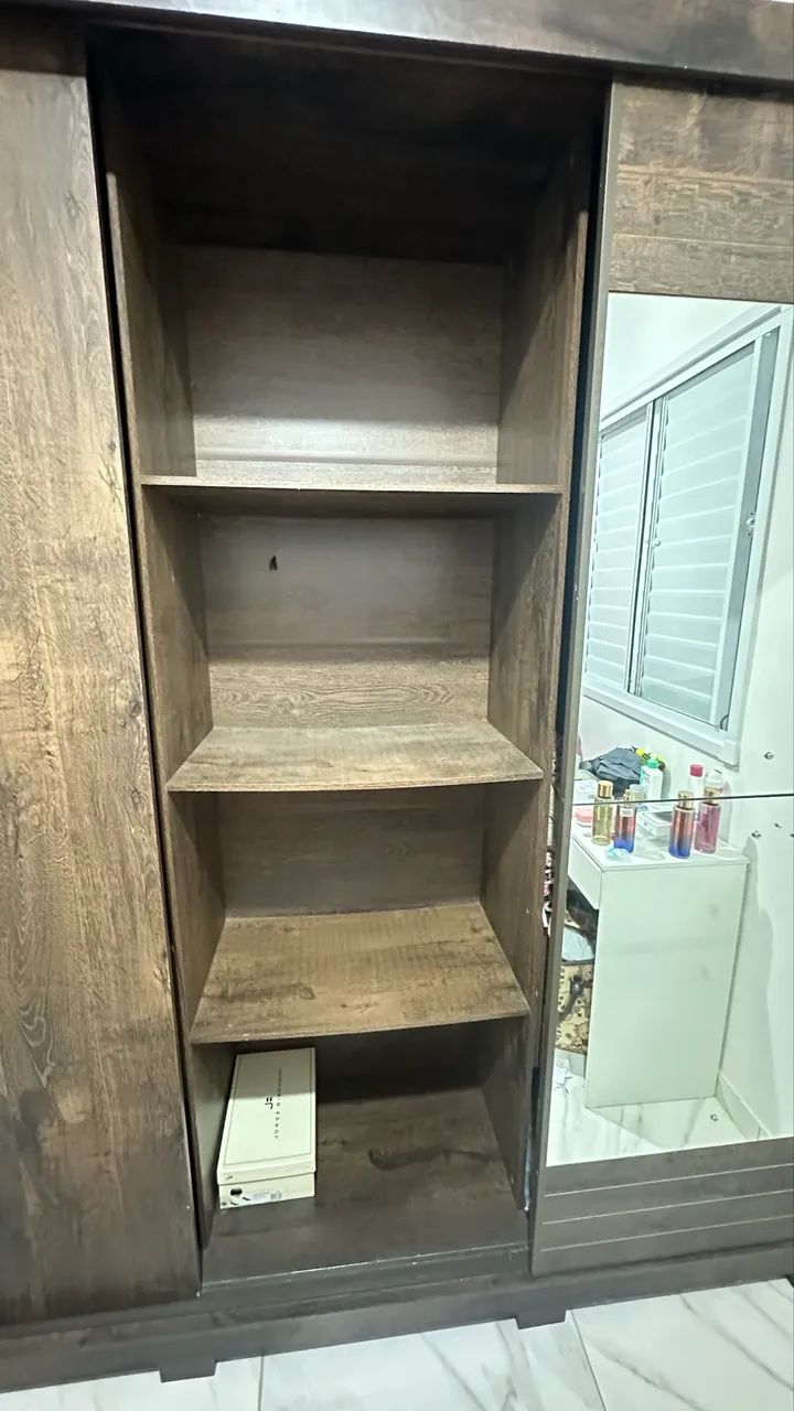 Guarda roupa casal 3 portas  - Foto 4