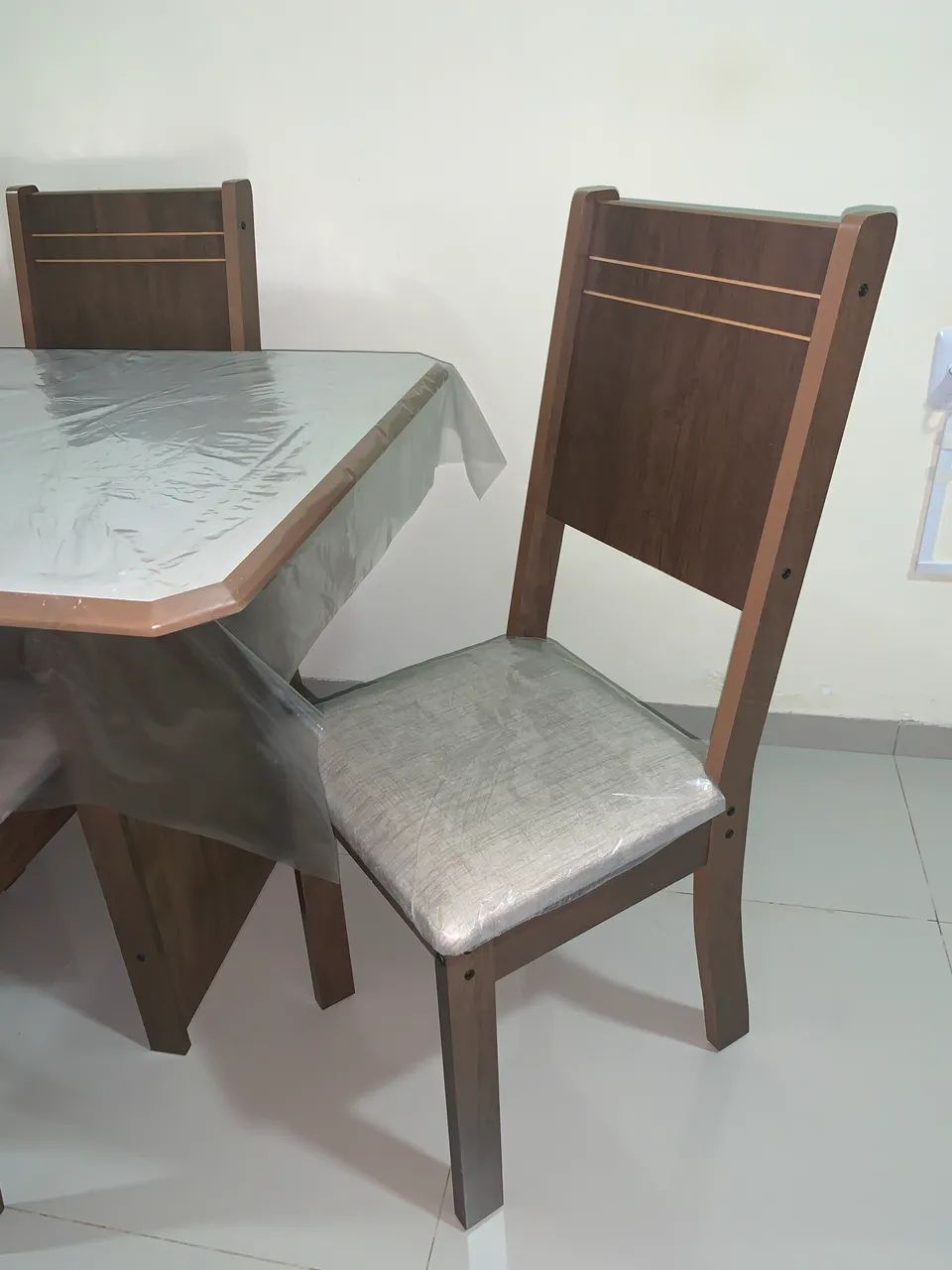 Mesa com 4 cadeiras - Foto 5