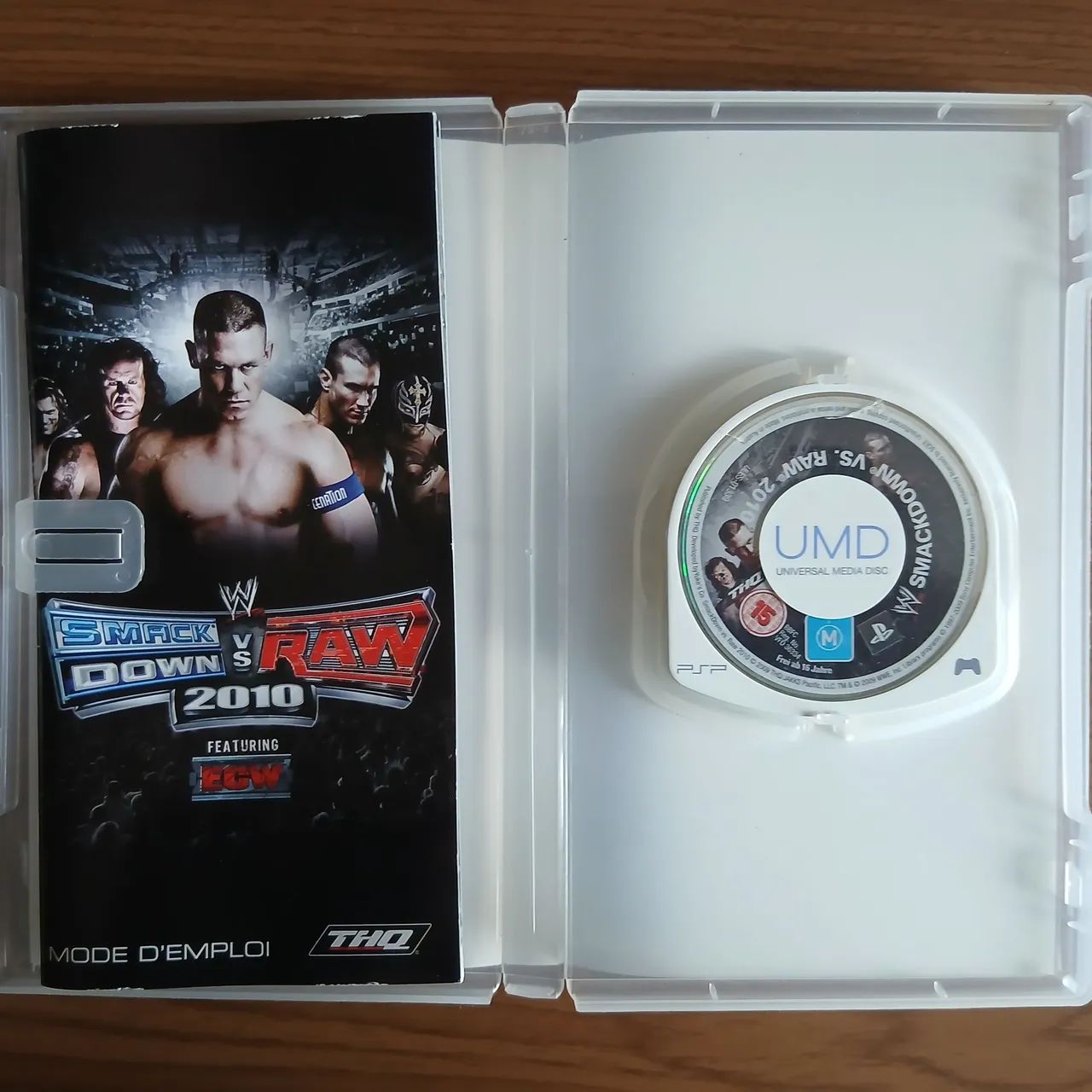 MMA SMACK DOWN VS RAW 2010 PSP - Foto 3