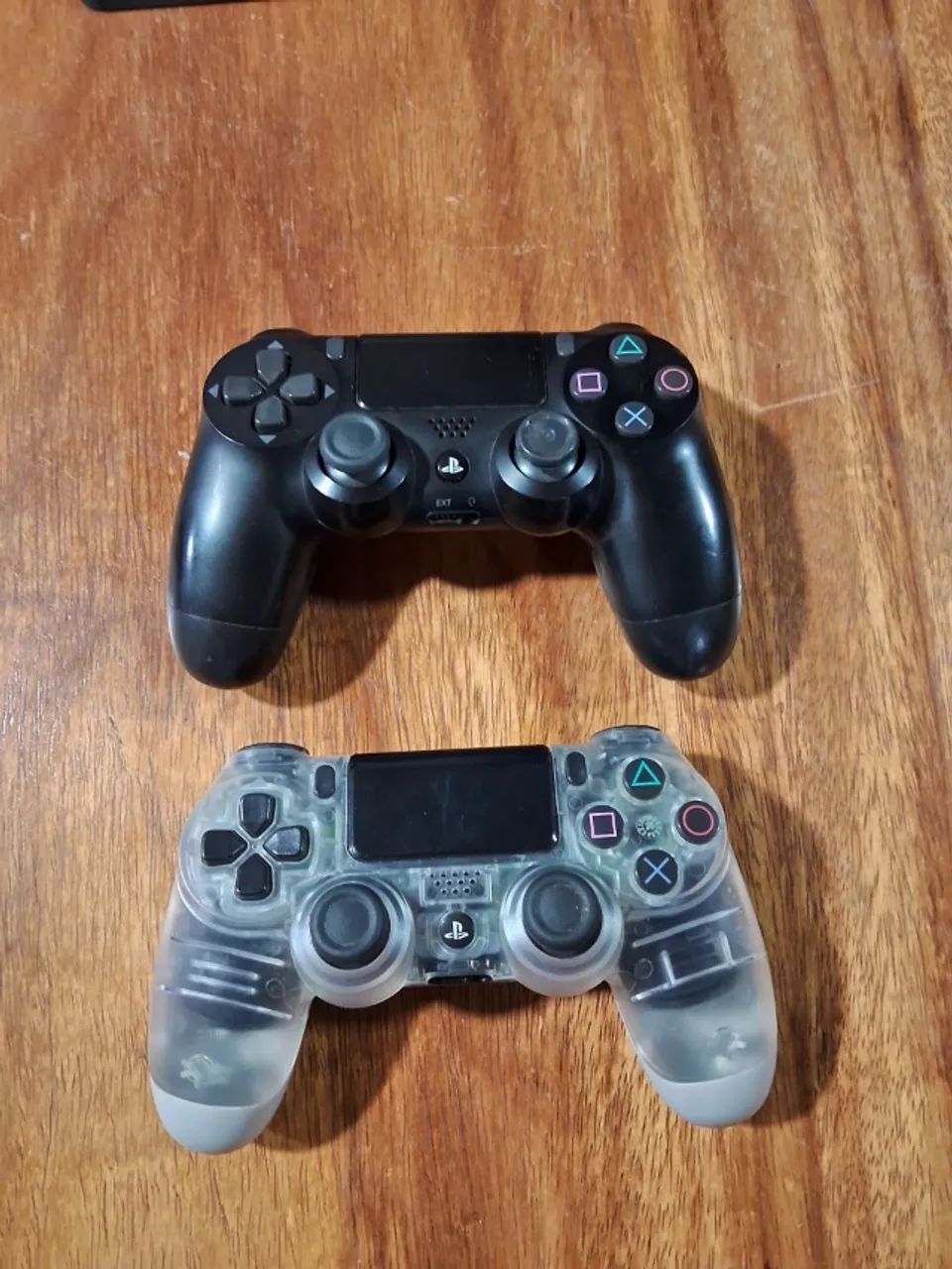 PS4 Slim - extremamente conservado - Foto 3
