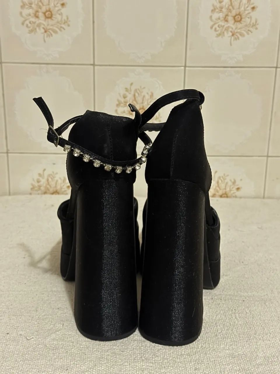 Sandália Meia Pata Com Strass - Foto 4