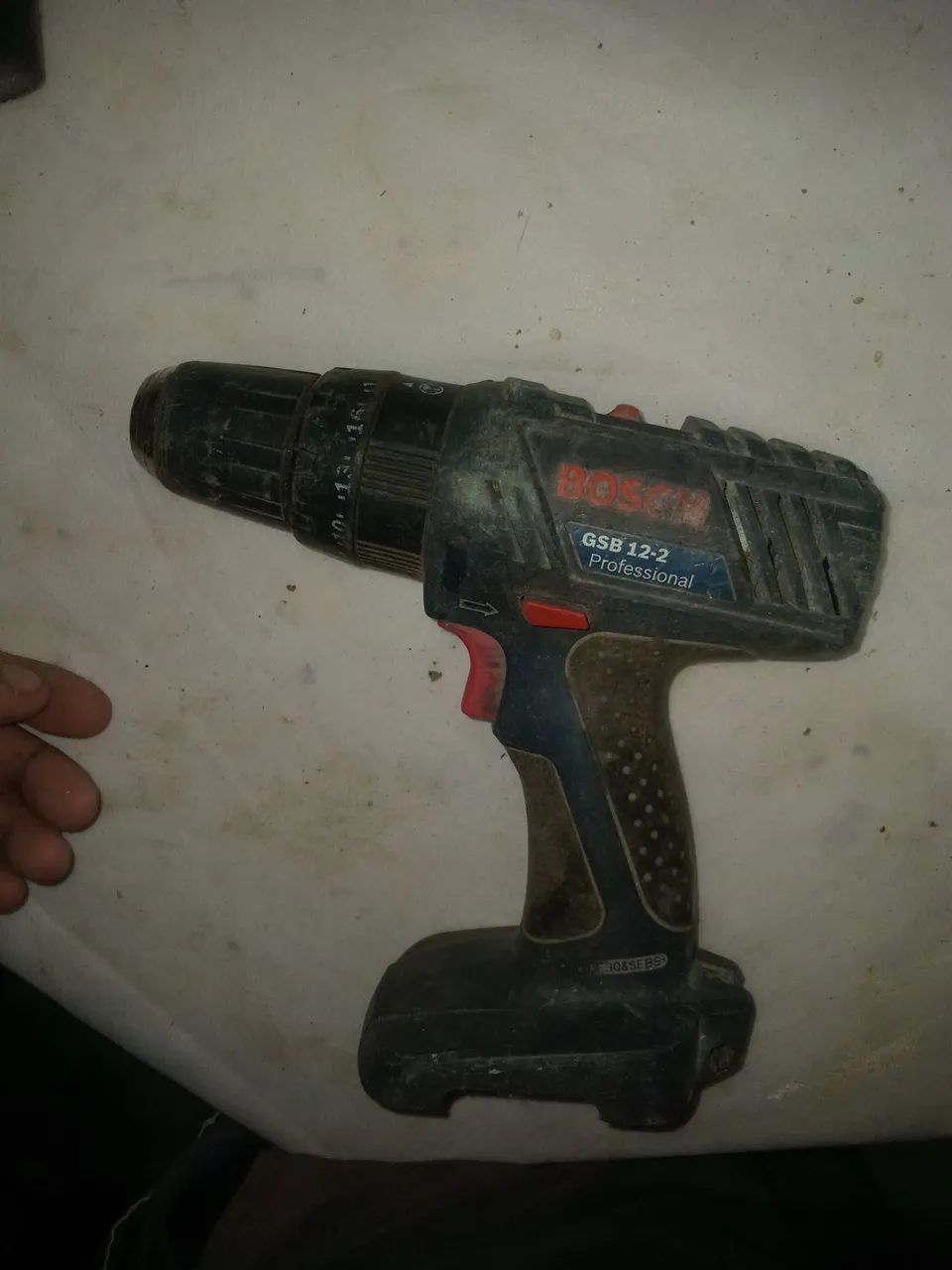 Ferramenta com defeito64962675855619120