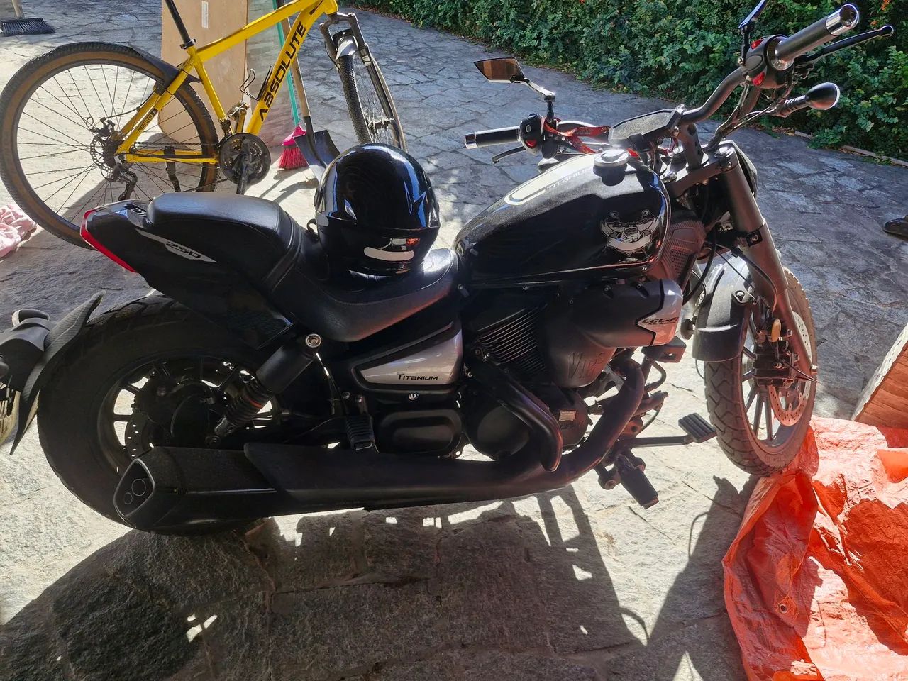 Titanium 250 - Foto 2