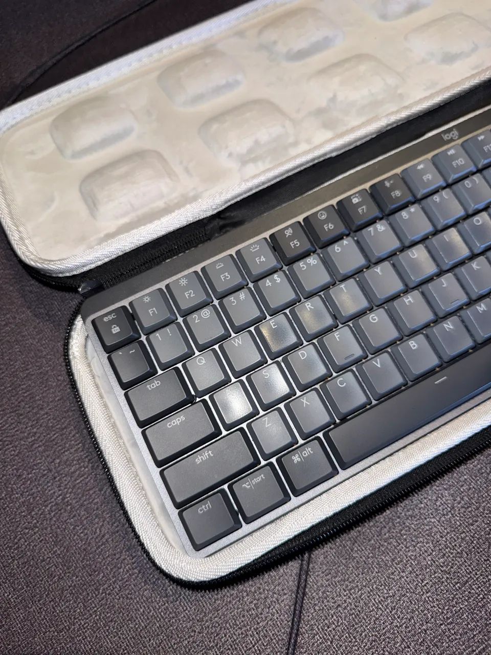 Teclado Logitech MX Keys Mecânico  - Foto 2