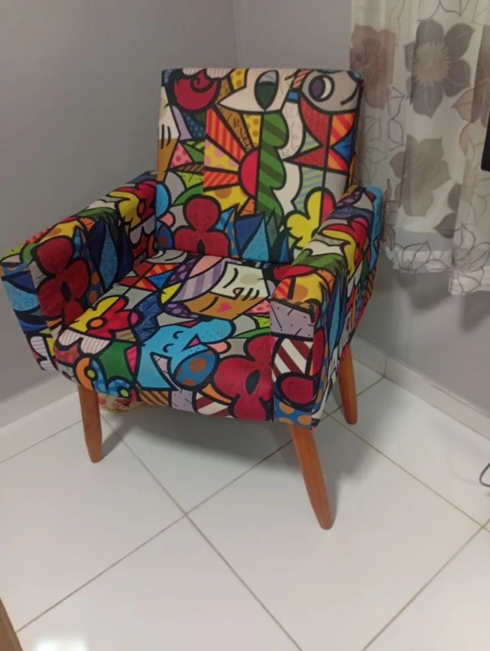 Poltrona de quarto.