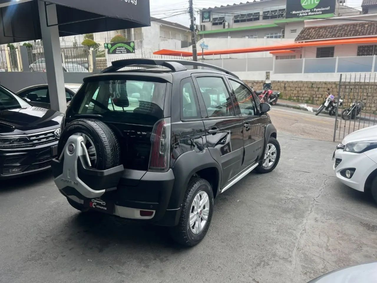 Fiat Idea Adv./ Adv.lock.dualogic 1.8 Flex 5P 2013 - Foto 4