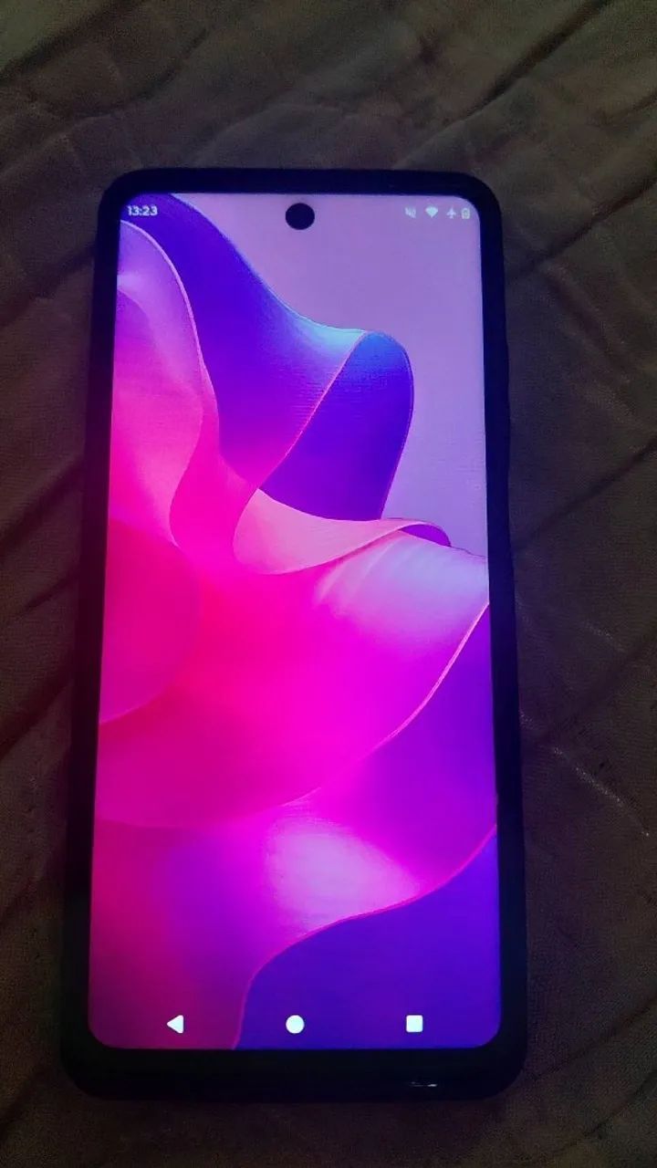 Celular Moto G24 ( 250$ )