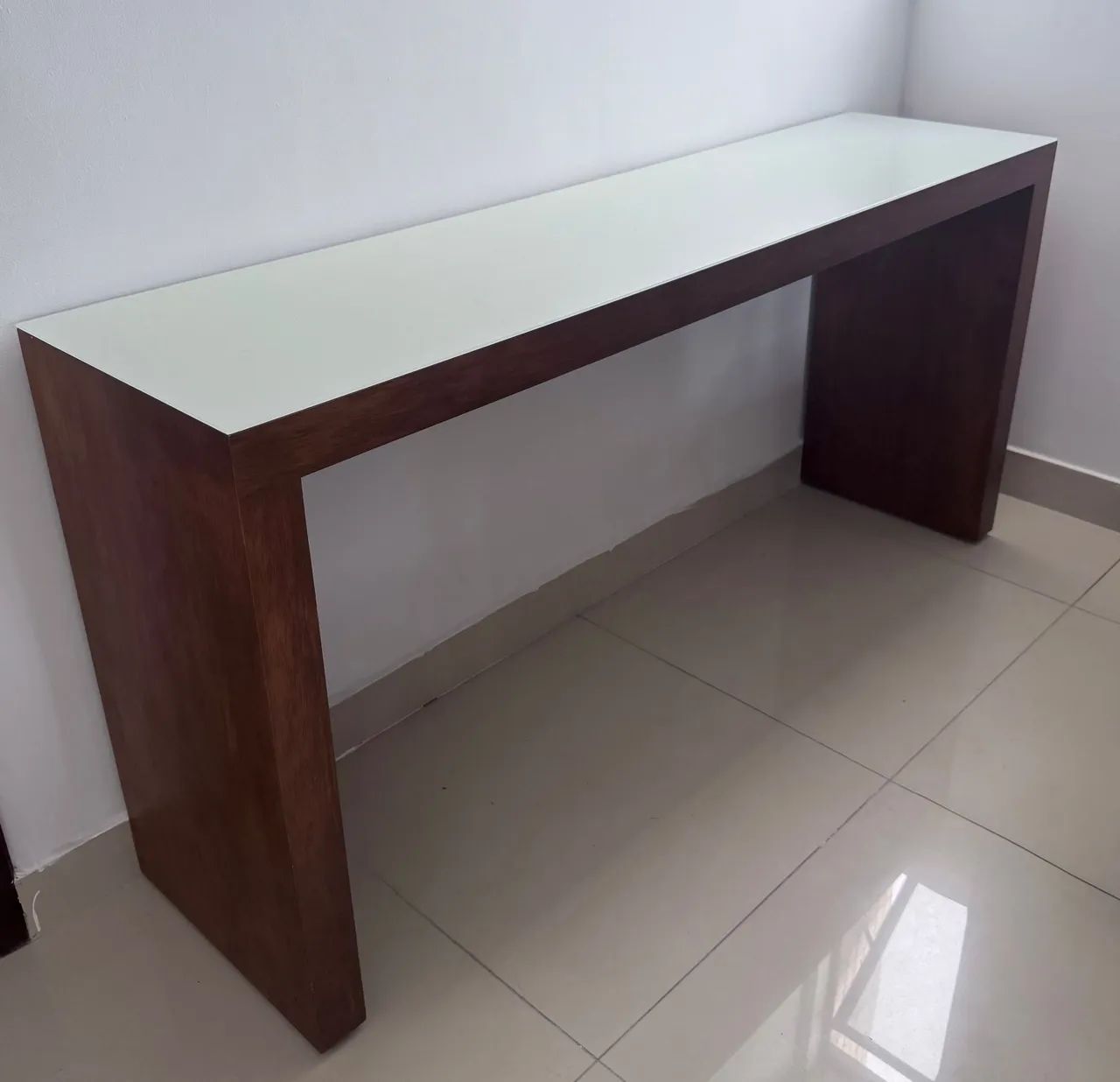 Mesa 6 cadeiras com aparador de madeira  - Foto 2